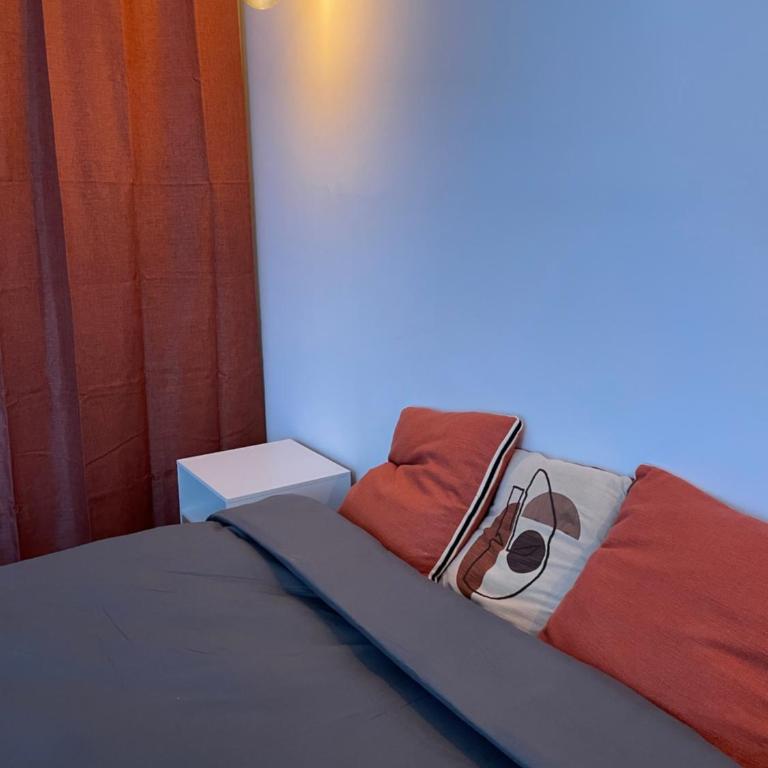 Jolie maison en centre ville avec climatisation grand lit double - Maison 2 Chambres - 22