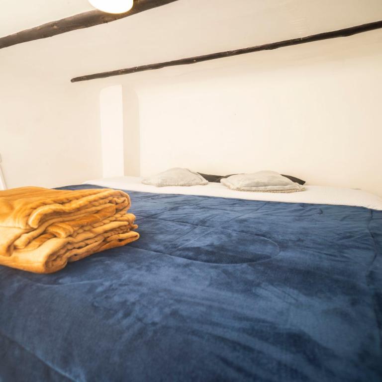 Casa Tsao - Family Room with Private Bathroom - 12