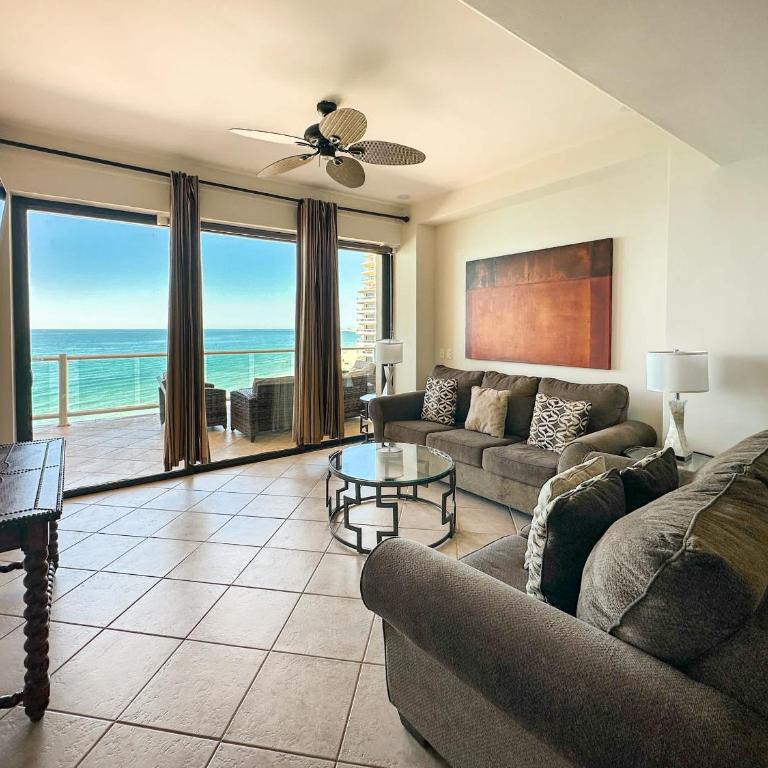 Beach Bliss Retreat Beachfront Condo - Apartment - 4