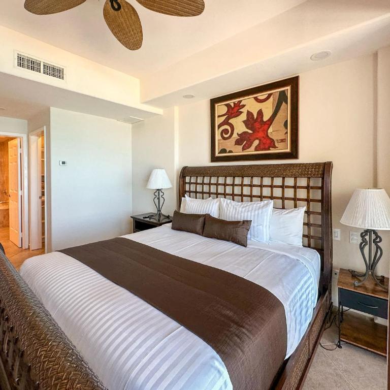 Beach Bliss Retreat Beachfront Condo - Apartment - 23