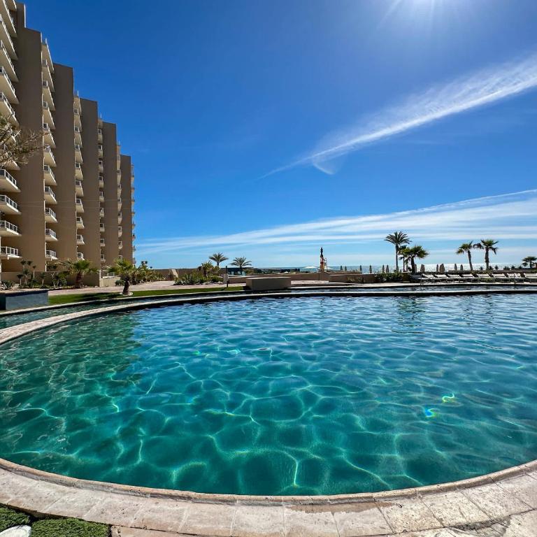 Beach Bliss Retreat Beachfront Condo - Apartment - 60