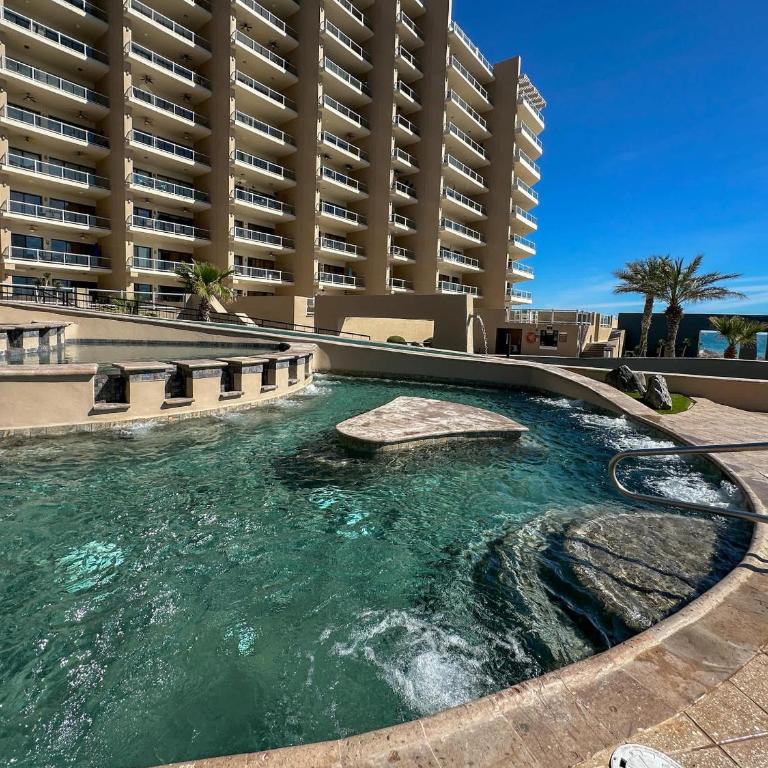 Beach Bliss Retreat Beachfront Condo - Apartment - 69