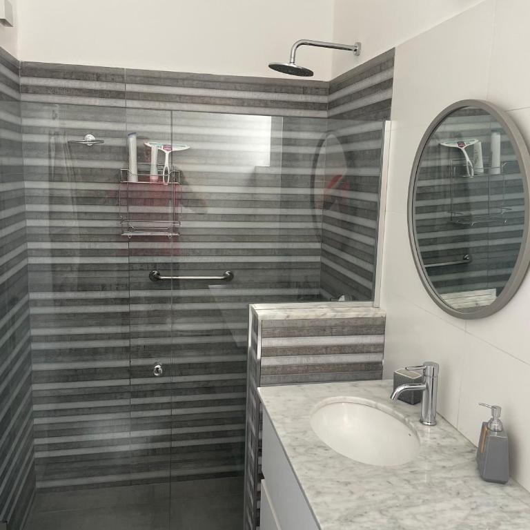 Excepcional apartamento Art Deco de 3 dormitorios - Three-Bedroom Apartment - 4