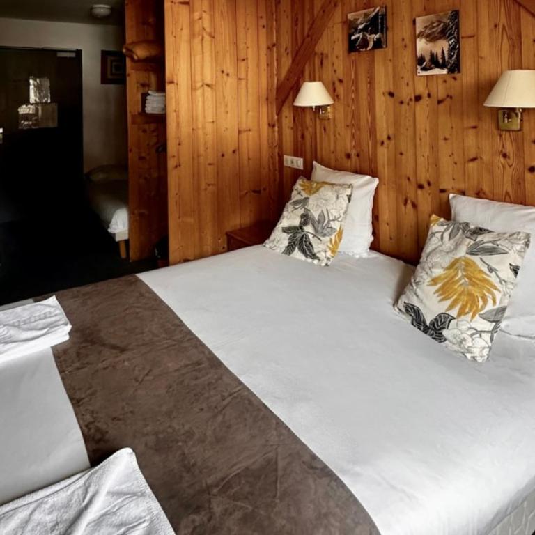 Hôtel & Spa Les Carrettes - Suite - Vue sur Montagne - 7