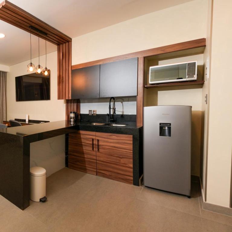 Hotel Zuma Colony - Deluxe King Studio - 6