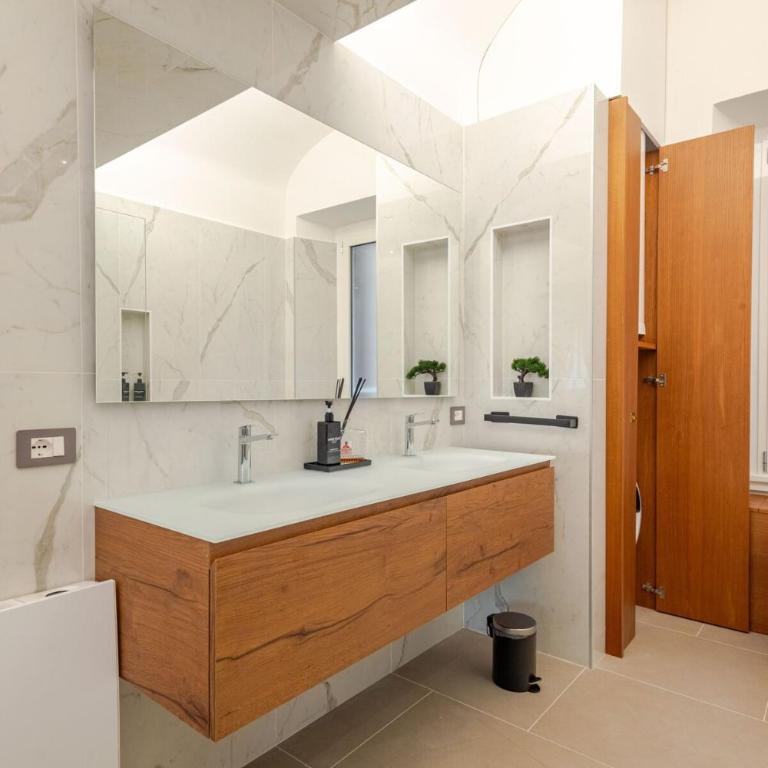 Luxe Escape Colosseo - One-Bedroom Apartment - 6