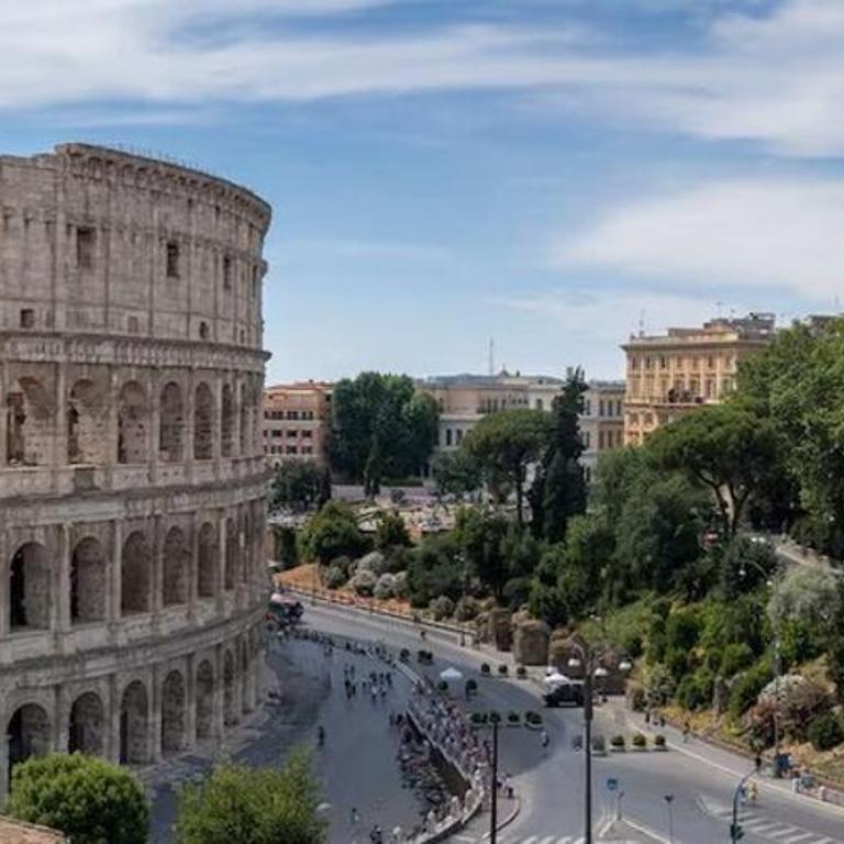 Luxe Escape Colosseo - One-Bedroom Apartment - 28