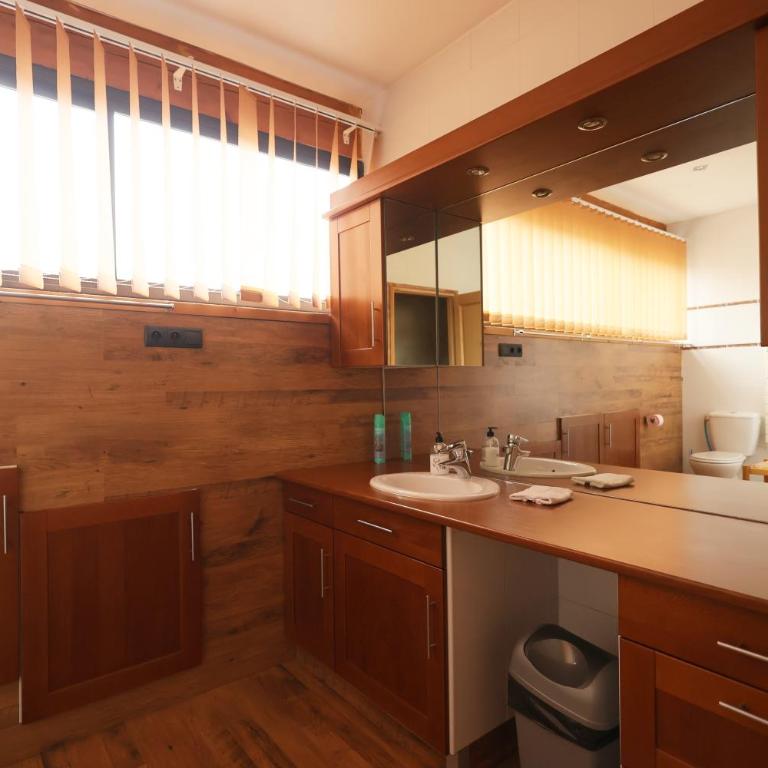 Chez Maguy Chambres d'hôtes - Double Room with Shared Bathroom - 8
