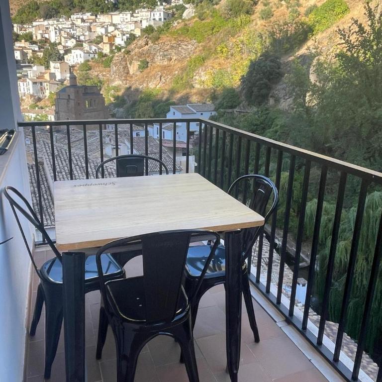 Apartamento en Cazorla con terraza y vistas espectaculares al Parque Natural - One-Bedroom Apartment - 17