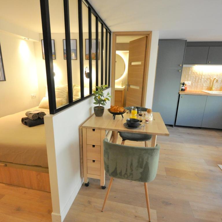MONACO - MENTON - 4 PERSONS - HYPERCENTER - PARKING - CLIM - FULL RENOVATED - FAST WIFi - Appartement 1 Chambre - 12