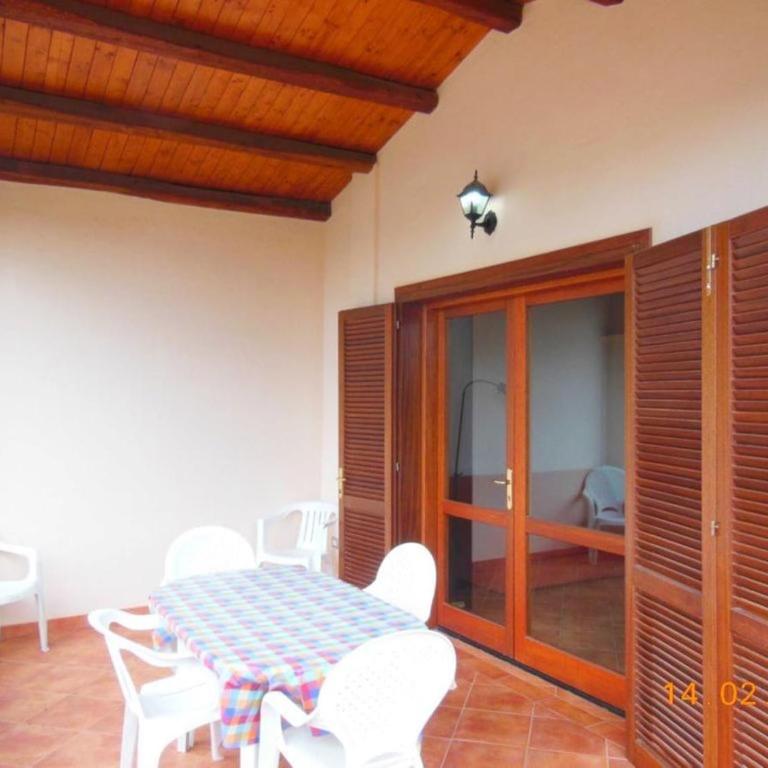 Silvaredda Trilo - Appartamento con 2 Camere da Letto - 7