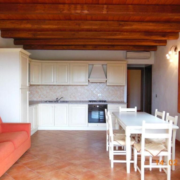 Silvaredda Trilo - Appartamento con 2 Camere da Letto - 11
