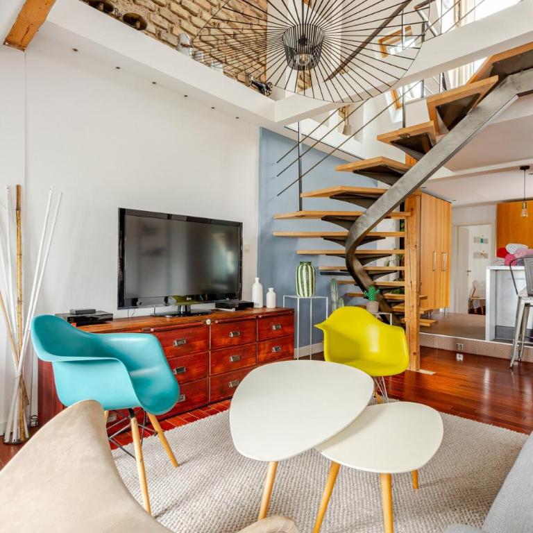 Superbe duplex prox centre-ville Beautiful duplex close to center - Appartamento con 2 Camere da Letto - 1