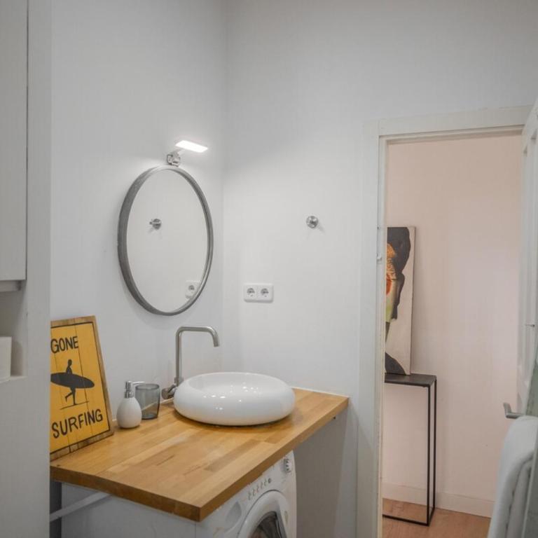 For You Rentals Spring Urban Temporal PRI103C - Two-Bedroom Apartment - 5