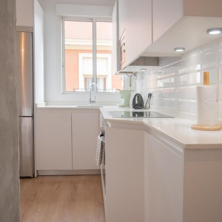 For You Rentals Spring Urban Temporal PRI103C - Two-Bedroom Apartment - 13