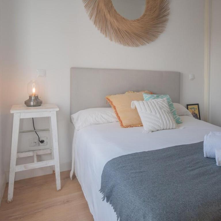 For You Rentals Spring Urban Temporal PRI103C - Two-Bedroom Apartment - 16