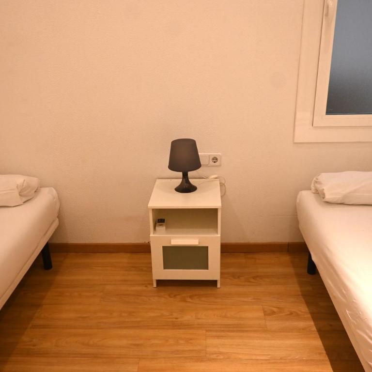 Homenfun Barcelona Paseo de Gracia - Three-Bedroom Apartment - 11