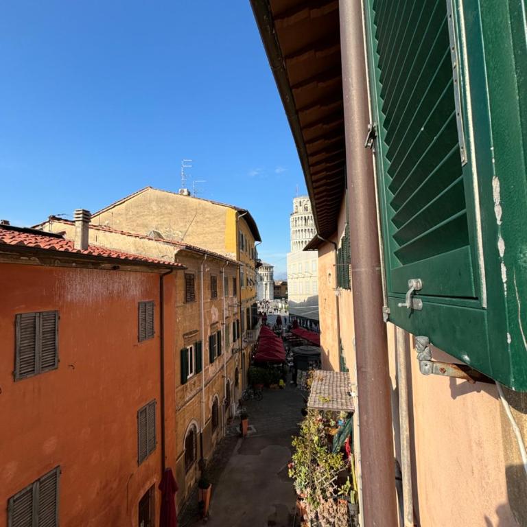 Window To The Tower - Double Room with Sofa Bed (4 Adults) - 5