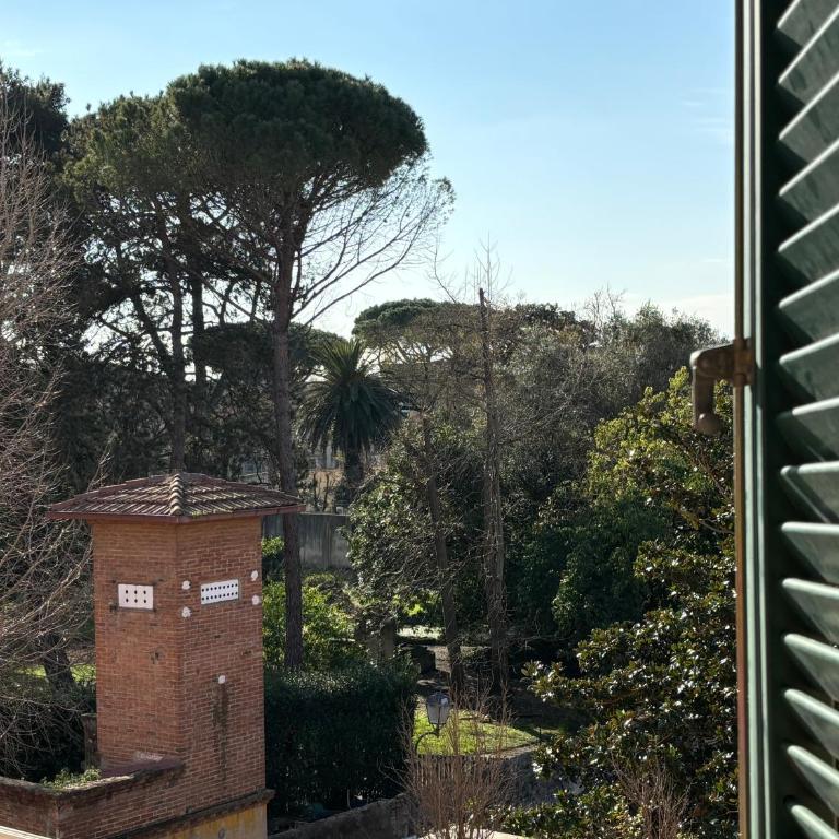 Window To The Tower - Double Room with Sofa Bed (4 Adults) - 6