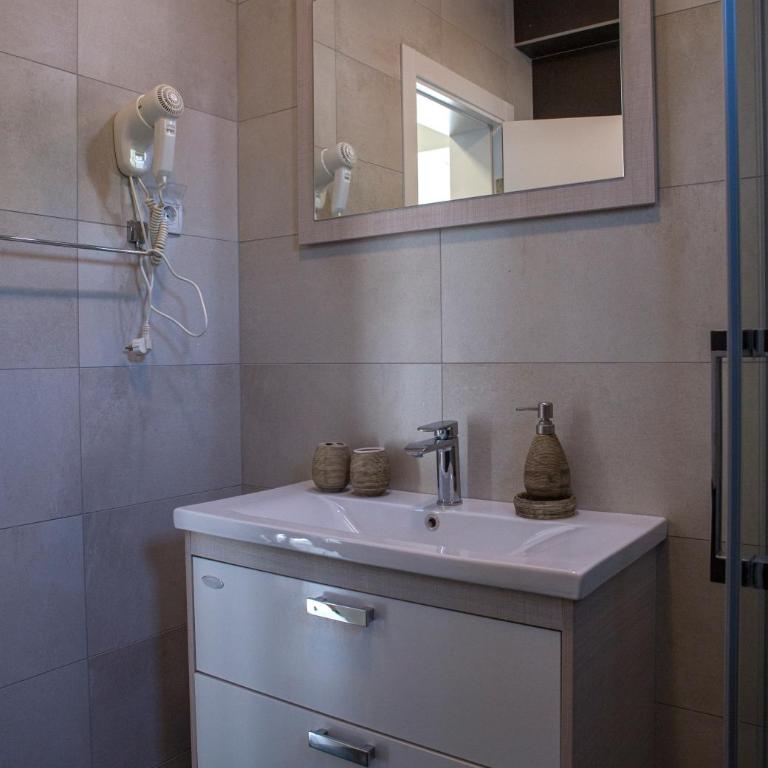 Vila Kalina Apartments - Studio Apartment with Balcony - 19