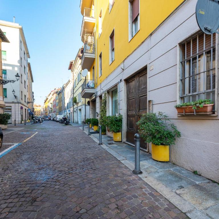 GuestHost - Parma Station Colorful Apartment with Balcony x5 - Appartamento con 2 Camere da Letto - 26