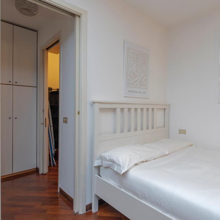 Xenia Apartments - Lovely studio in Corso Genova 10 min from Duomo - Appartamento con 1 Camera da Letto - 10
