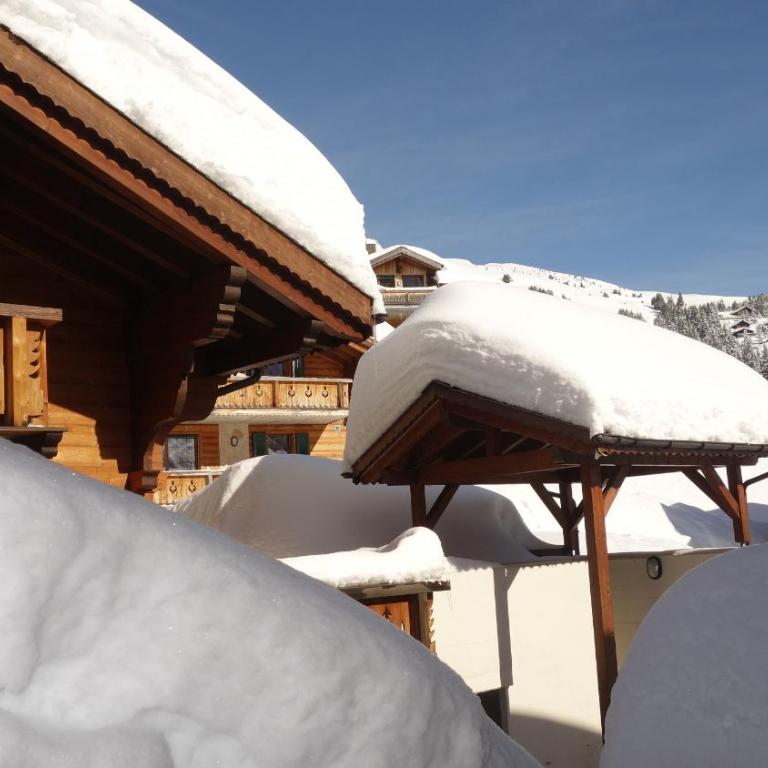 Hotel L'Etable - Doppelzimmer mit Blick auf den Weiler - 4