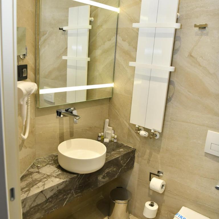 Hotel Ženeva Lux - Single Room with Terrace - 4