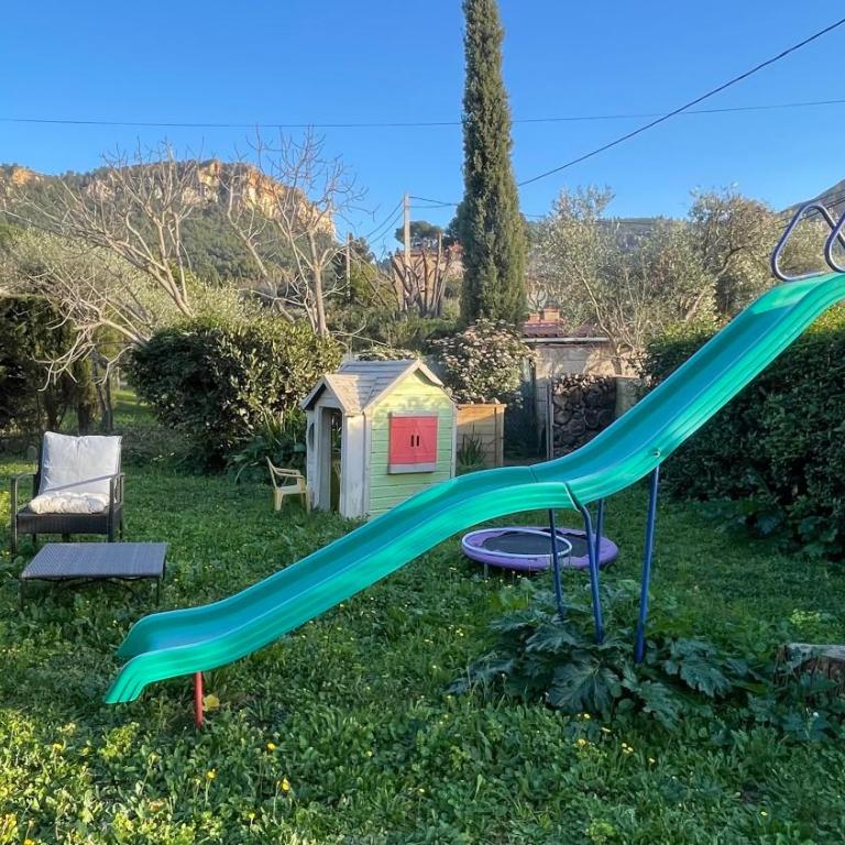 Large private garden, quiet 2-bedroom apartment, air conditioning, wifi, parking - Appartement - 22
