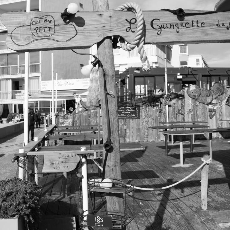 M T2 climatisé à100m de la plage ,des bateaux ,des commerces, Une terrasse ensoleillée - Appartement 1 Chambre - 38