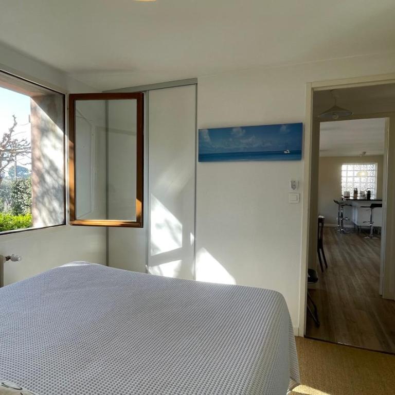 Large private garden, quiet 2-bedroom apartment, air conditioning, wifi, parking - Appartement - 32