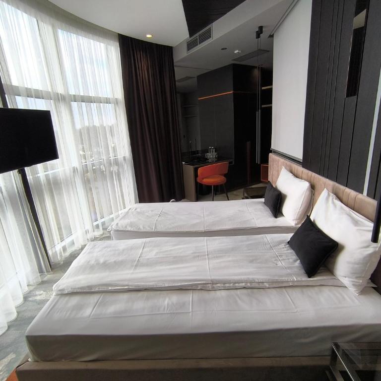 Hotel Ženeva Lux - Twin Room - 3