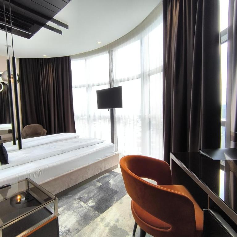 Hotel Ženeva Lux - Twin Room - 4