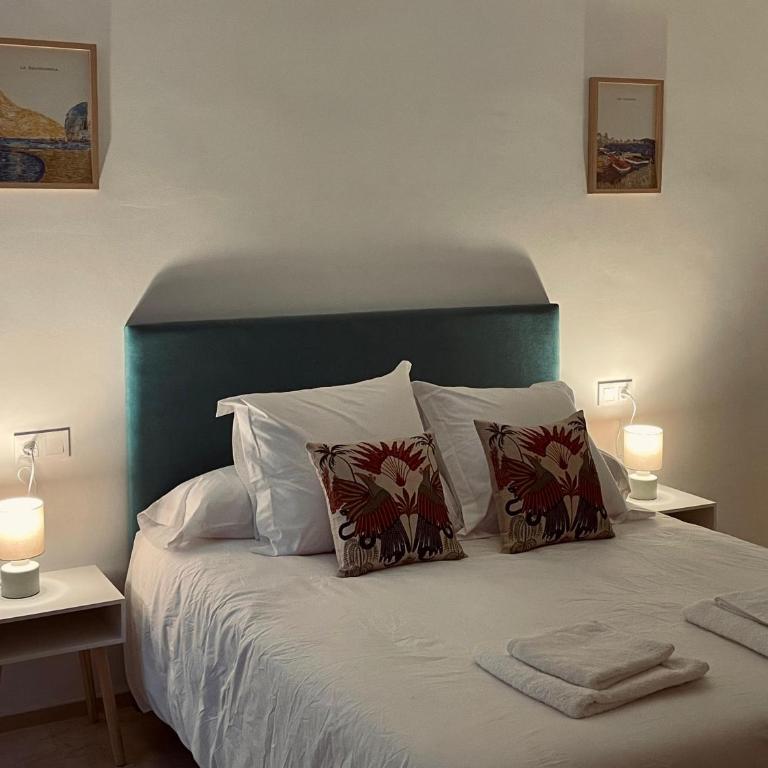 Apartamento San Álvaro - Three-Bedroom Apartment with View - 11