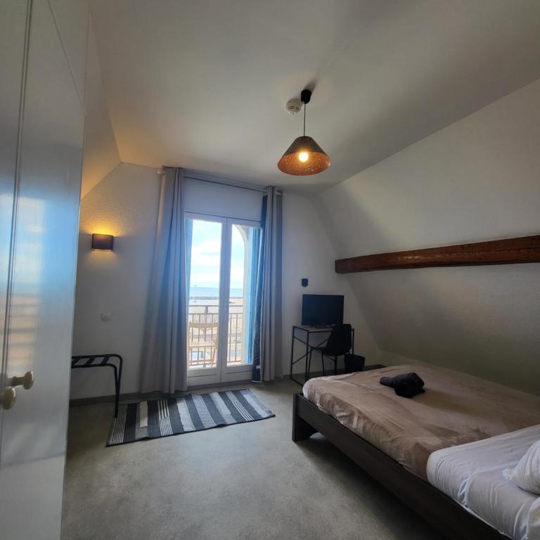 Hôtel Le Chalet - Chambre Double avec Balcon - Vue sur Mer - 5