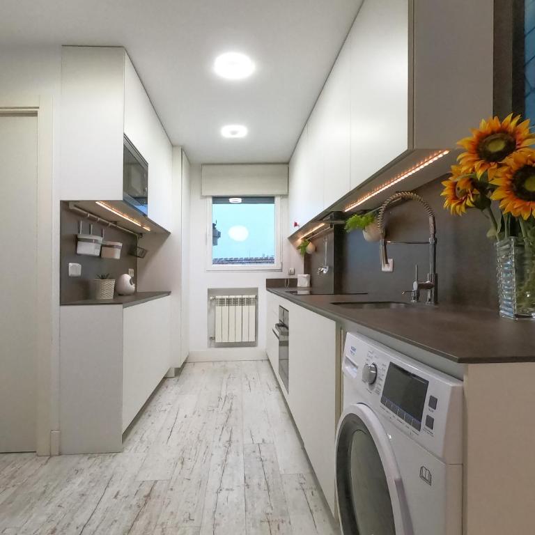 Oshun Salamanca III MidStay - Two-Bedroom Apartment - 20
