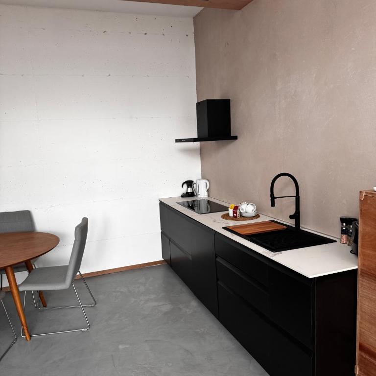 Agriturismo Voeuja Lago Maggiore - Appartamento con 2 Camere da Letto e Terrazza - 2