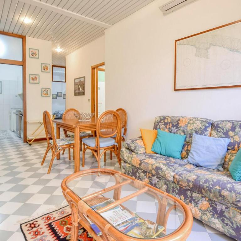 2 Bedroom Nice Apartment In Chiavari - Appartamento con 2 Camere da Letto - 6
