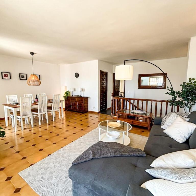 A2407 Charming Townhouse with sea views and pool - Casa Vacacional de 3 dormitorios - 6