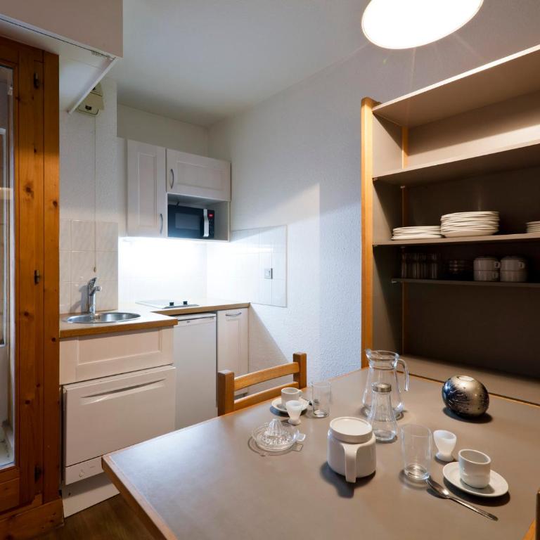 Studio 2* avec balcon, parking et wifi au centre de Brides-les-Bains - Studio - 10