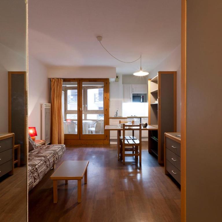 Studio 2* avec balcon, parking et wifi au centre de Brides-les-Bains - Studio - 14