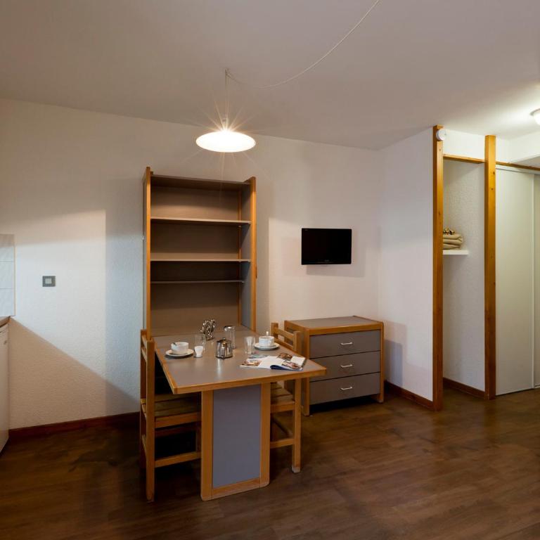 Studio 2 Pers. Centre Ville avec Balcon - Studio - 14