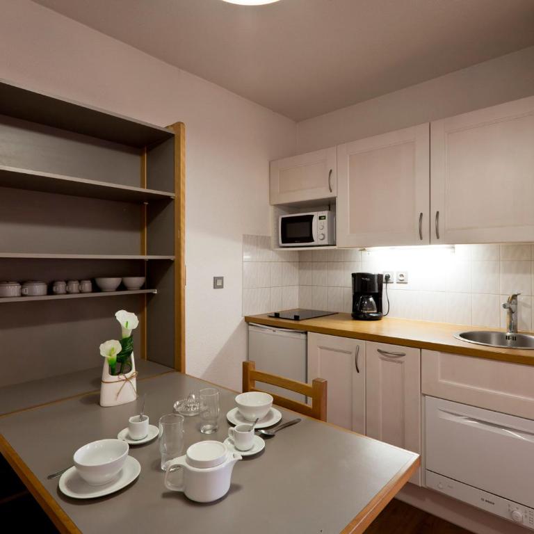 Studio confortable pour 2 avec balcon et WiFi à Brides-les-Bains - Studio - 1