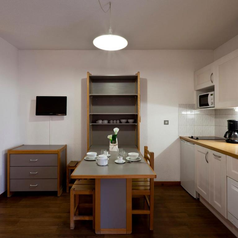 Studio confortable pour 2 avec balcon et WiFi à Brides-les-Bains - Studio - 12