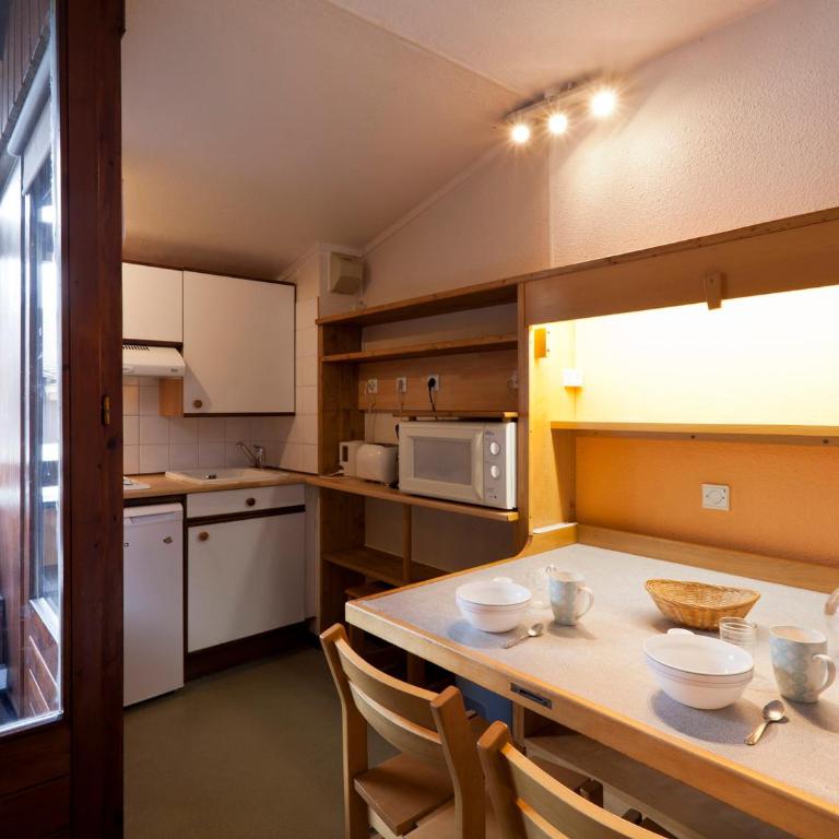 Studio lumineux avec balcon, WIFI et parking pour 4 personnes - Studio - 7