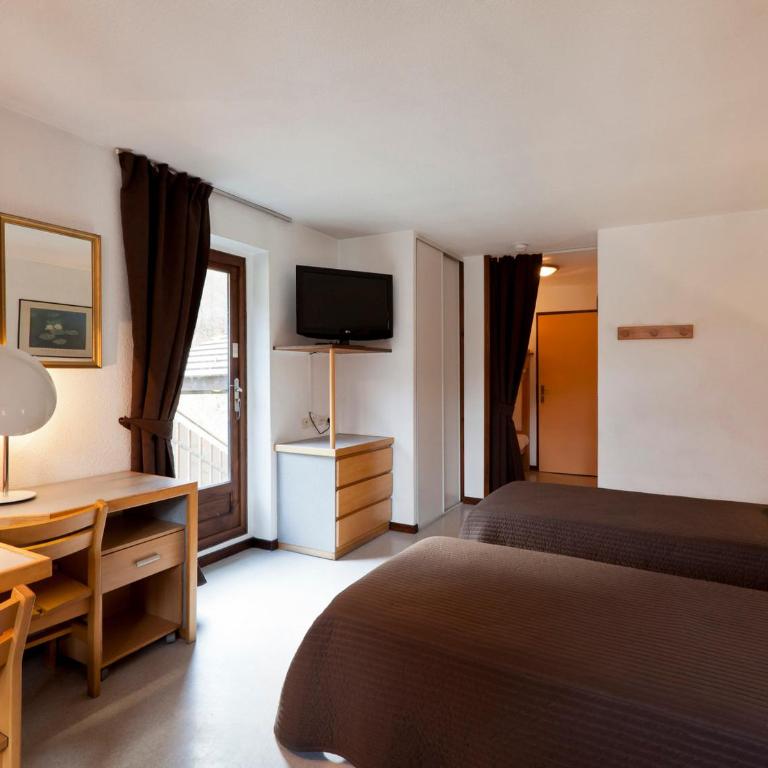 Studio lumineux avec balcon, WIFI et parking pour 4 personnes - Studio - 10