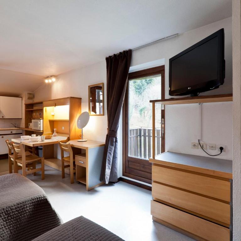 Studio lumineux avec balcon, WIFI et parking pour 4 personnes - Studio - 14