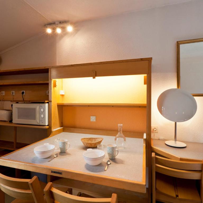 Studio lumineux avec balcon, WIFI et parking pour 4 personnes - Studio - 18