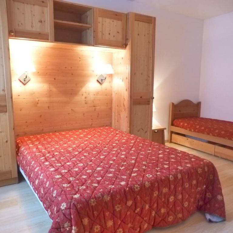 Spacieux duplex 2 pièces, calme, Wifi, animaux autorisés - Appartement 1 Chambre - 5