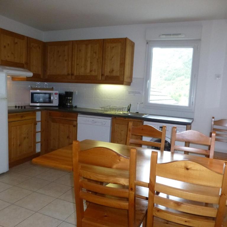 Duplex 3 Pièces au Dernier Étage avec WIFI, Animaux Bienvenus - Appartement 2 Chambres - 4